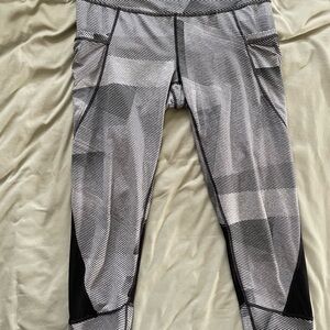 Athleta Black and Gray Workout Capris